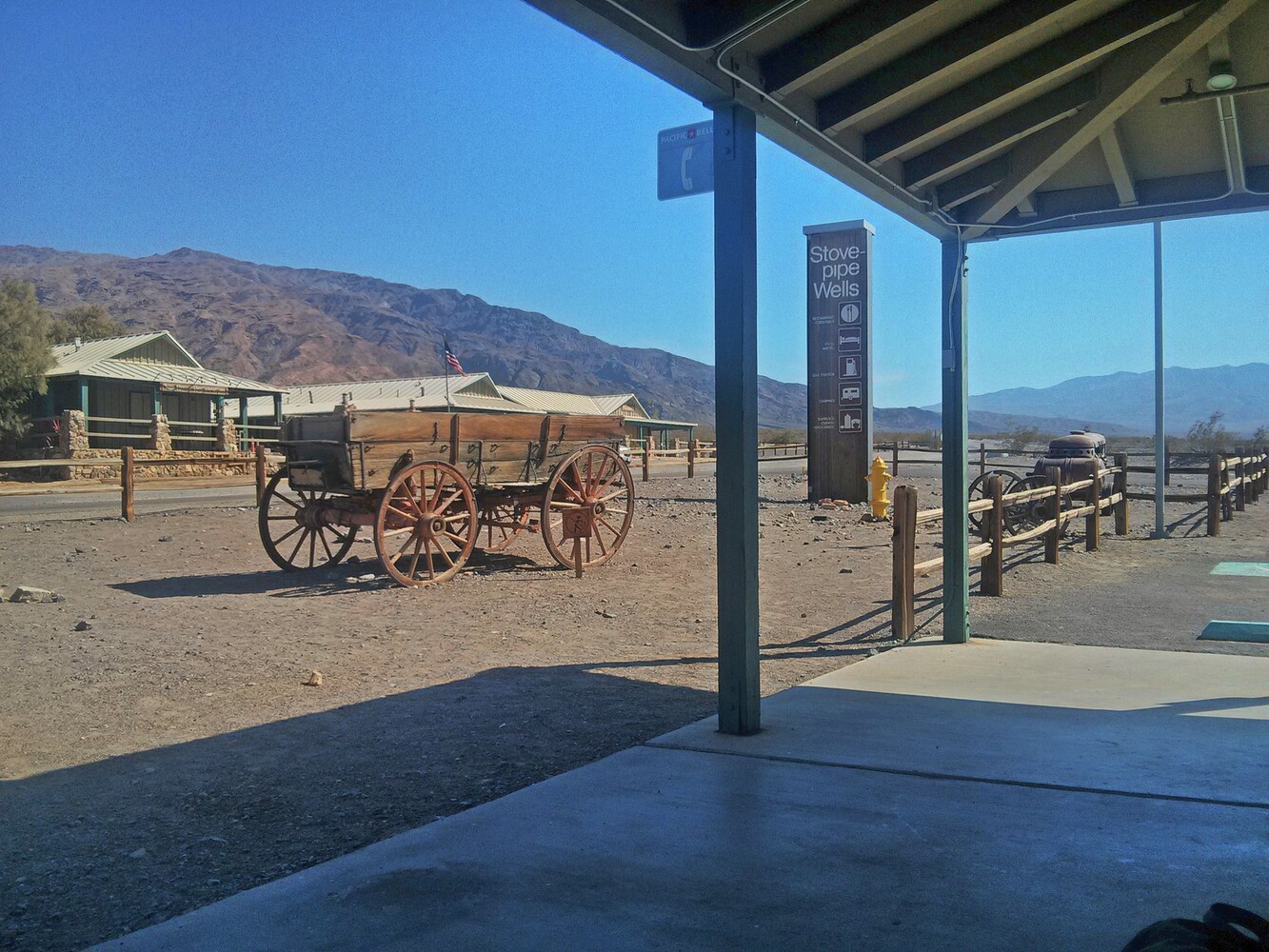 Death Valley_Stovepipe Wells