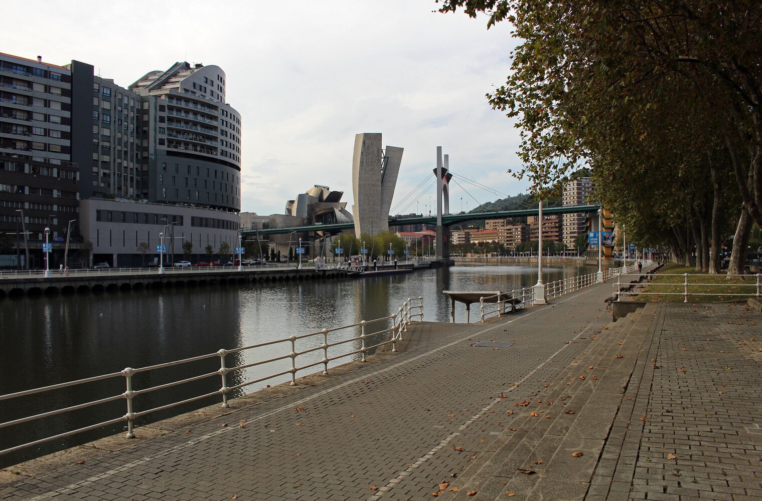 Bilbao_Flussufer
