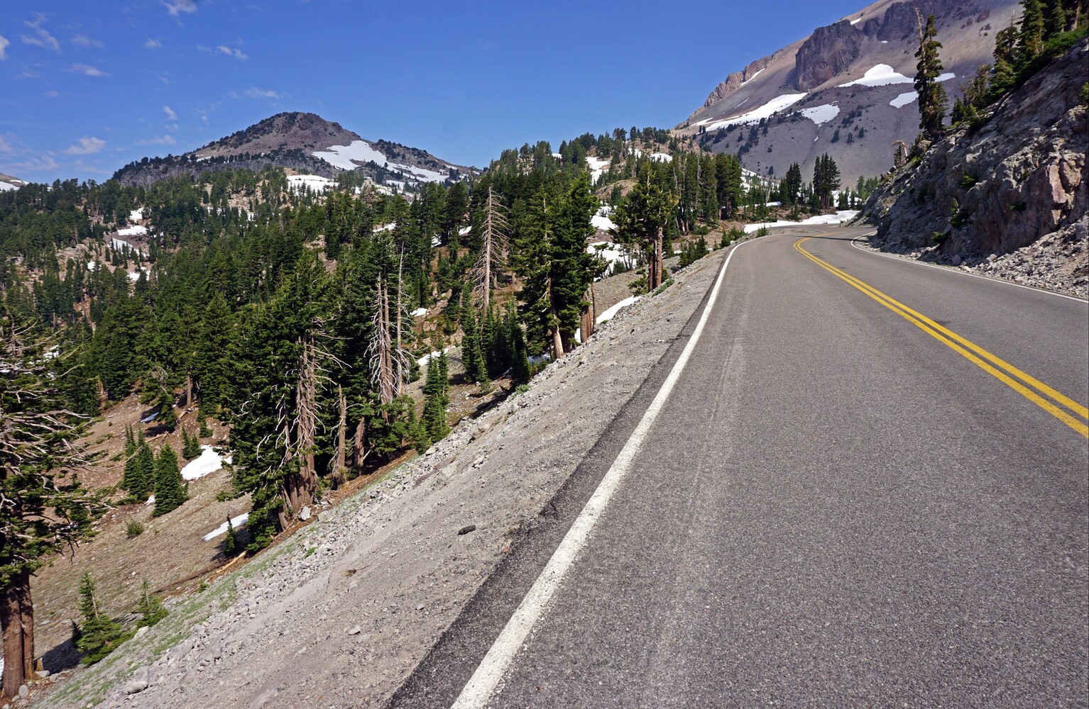 Lassen Volcanic_Lake Helen