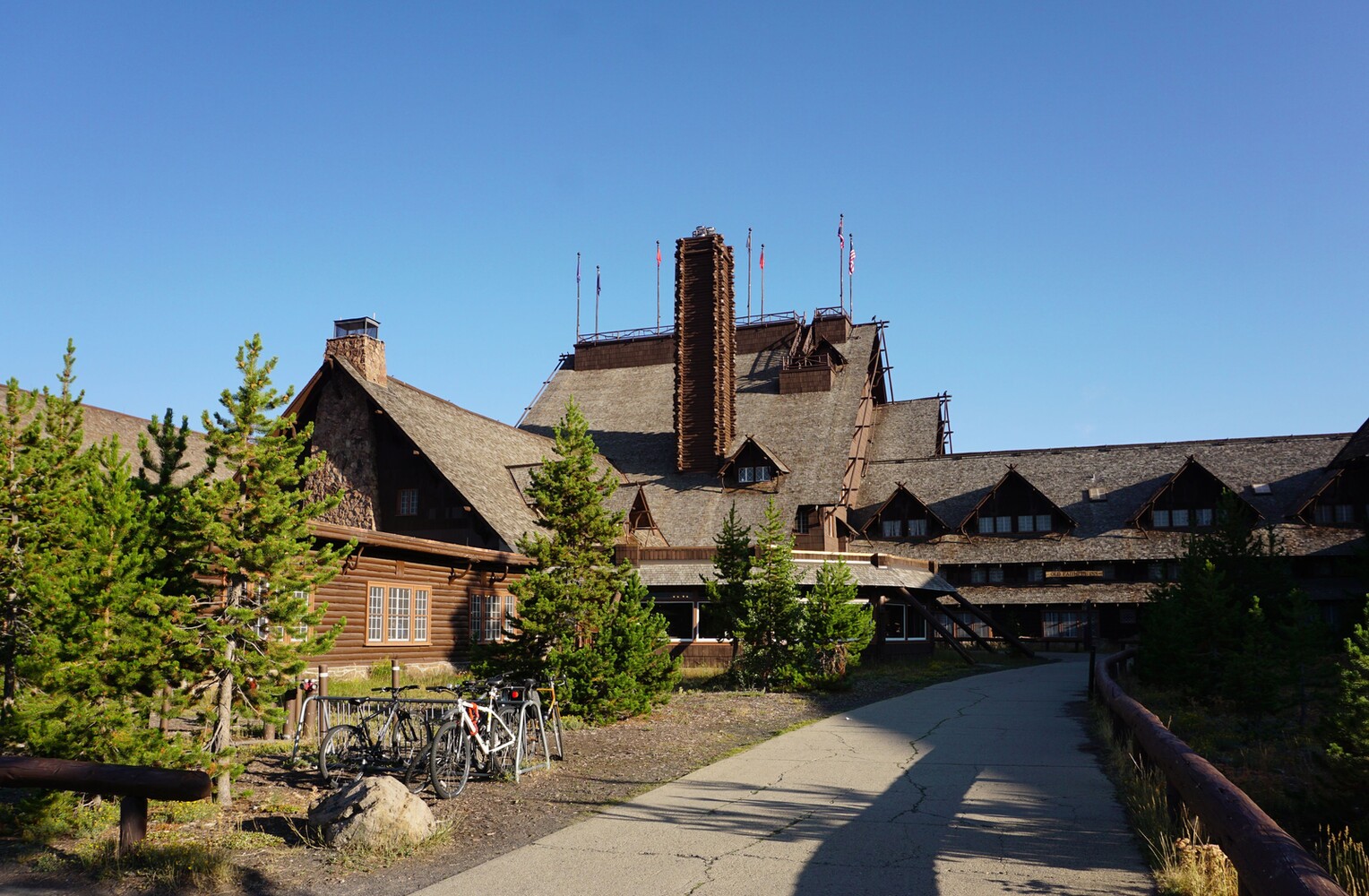 Old Faithful Inn
