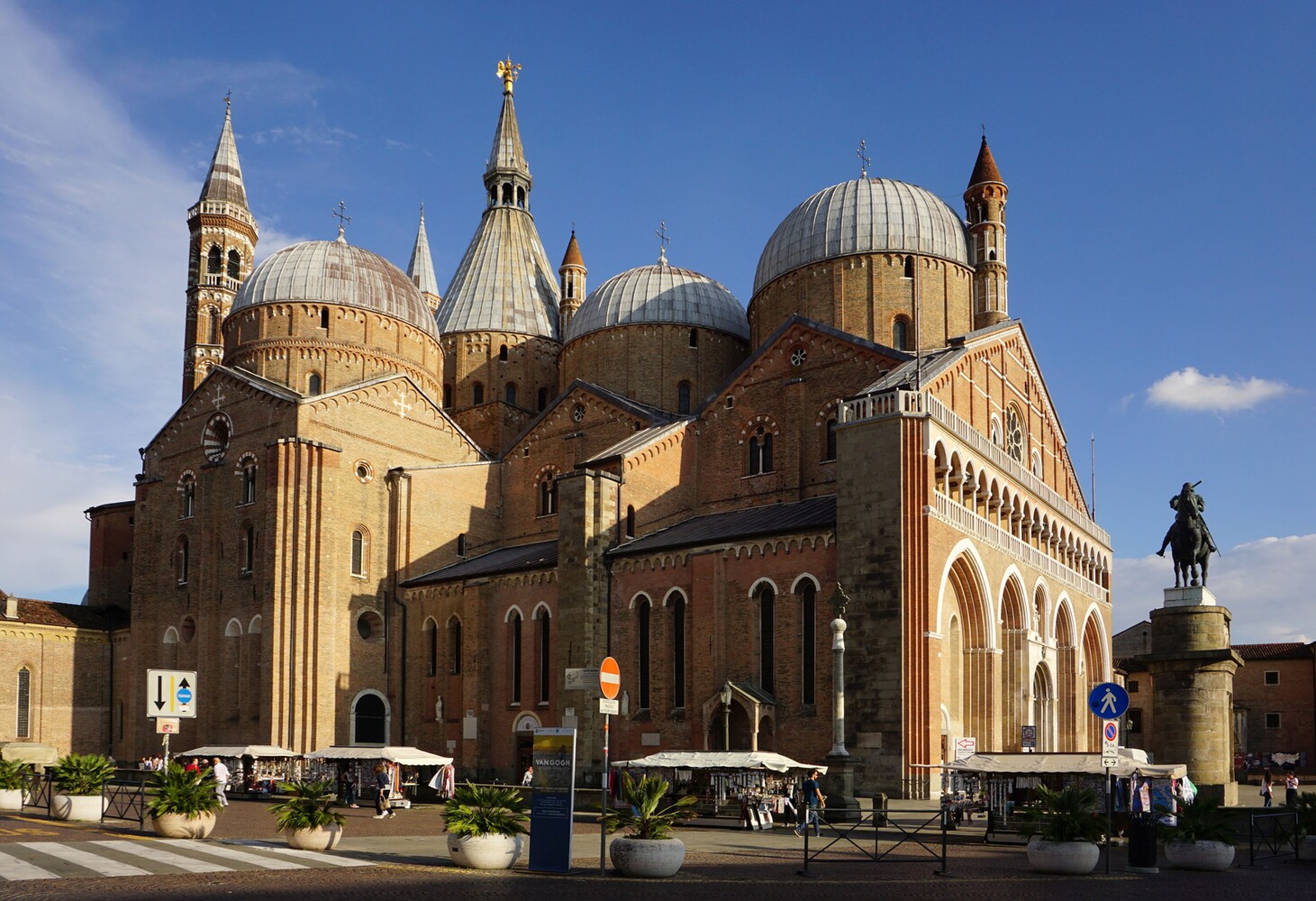 Padua_Piazza del Santo