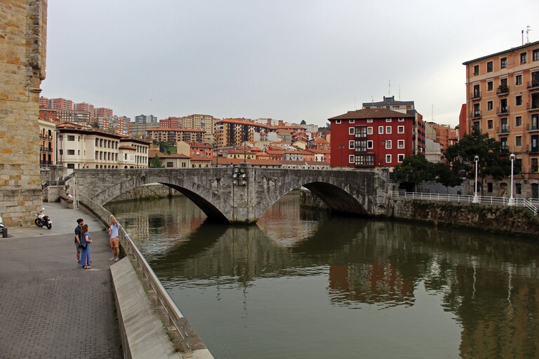 Bilbao_Flussufer