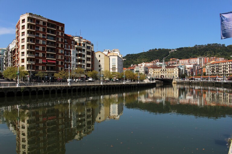 Bilbao_Flussufer