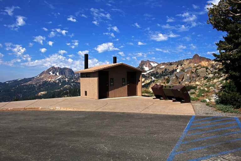 Lassen Volcanic_Bumpass Trailhead
