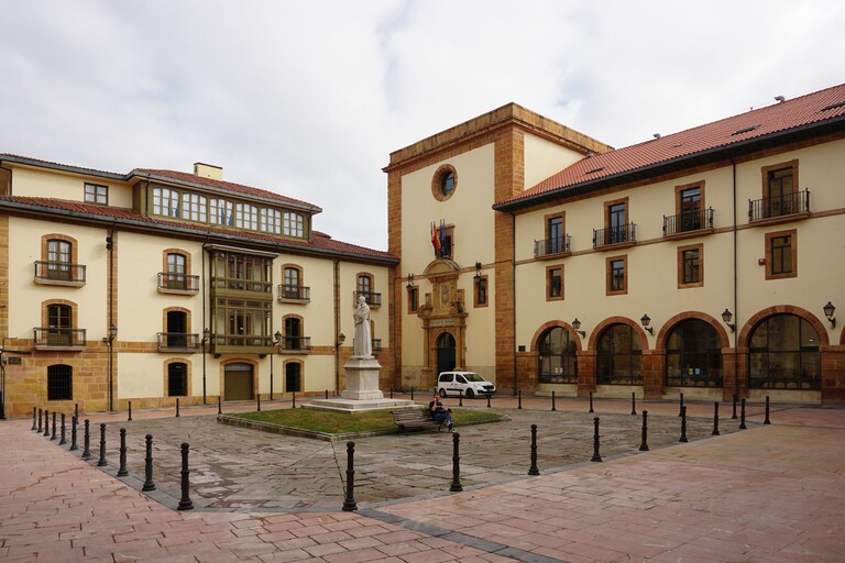 Oviedo