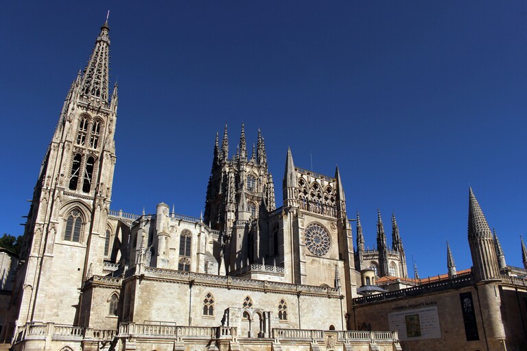 Plaza Rey San Fernando
