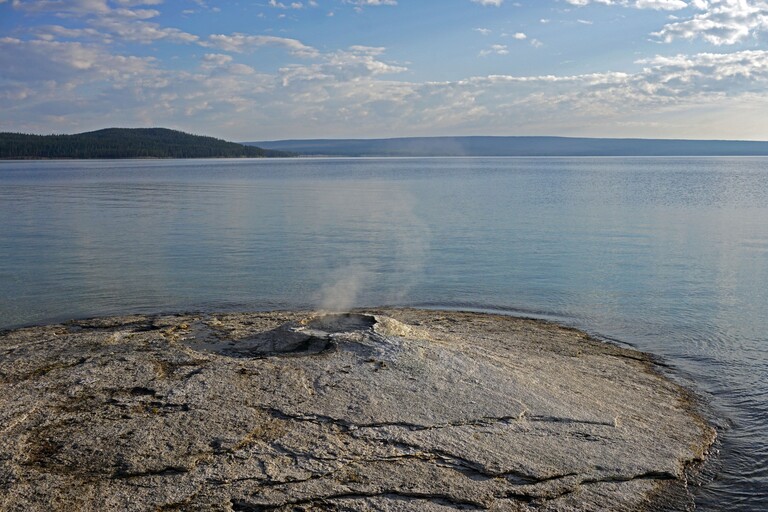 West Thumb Geysir Basin