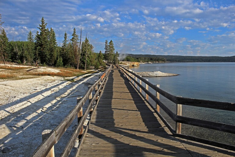 West Thumb Geysir Basin