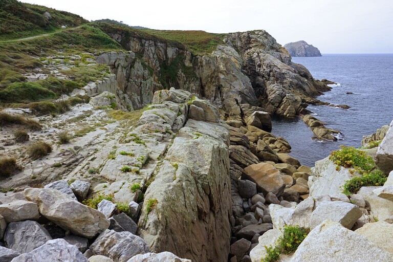 Acantilados de Papel