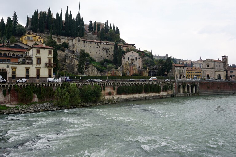 Ponte Pietra