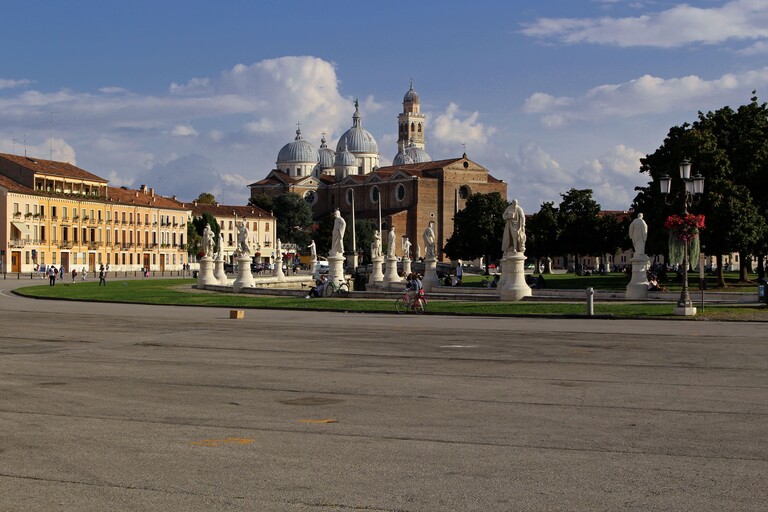 Padua_Prato della Valle