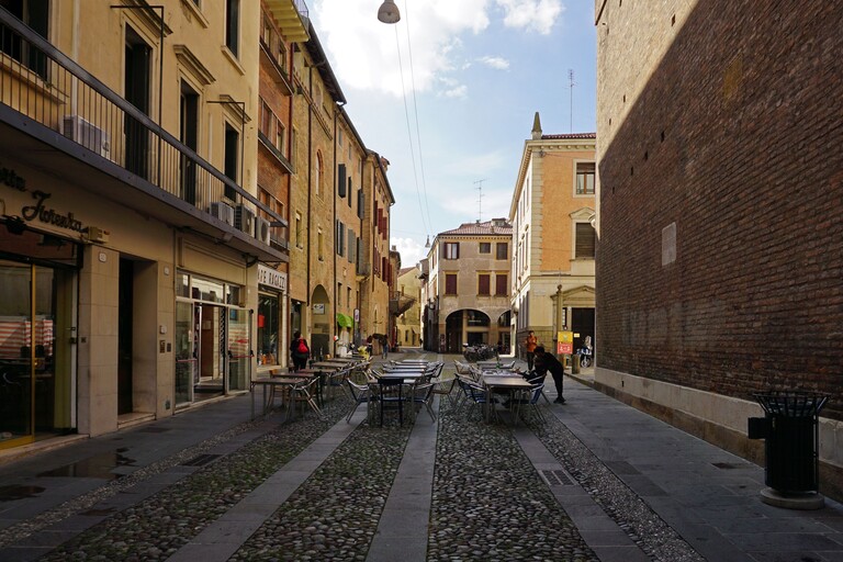 Padua_Via Santa Lucia