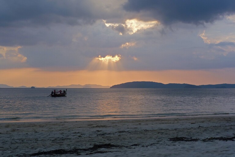 © ziegler.world Phra Nang Beach