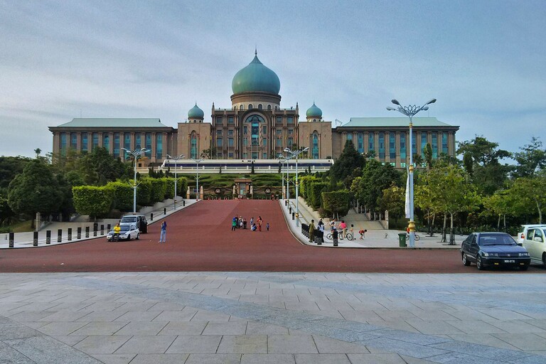 © ziegler.world Putra Jaya