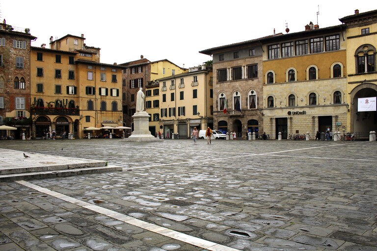 Piazza San Michele