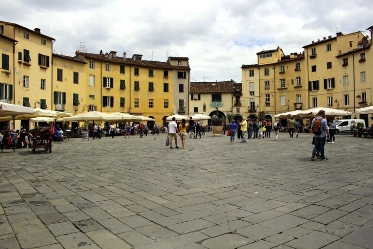 Piazza dell&#039;Anfiteatro