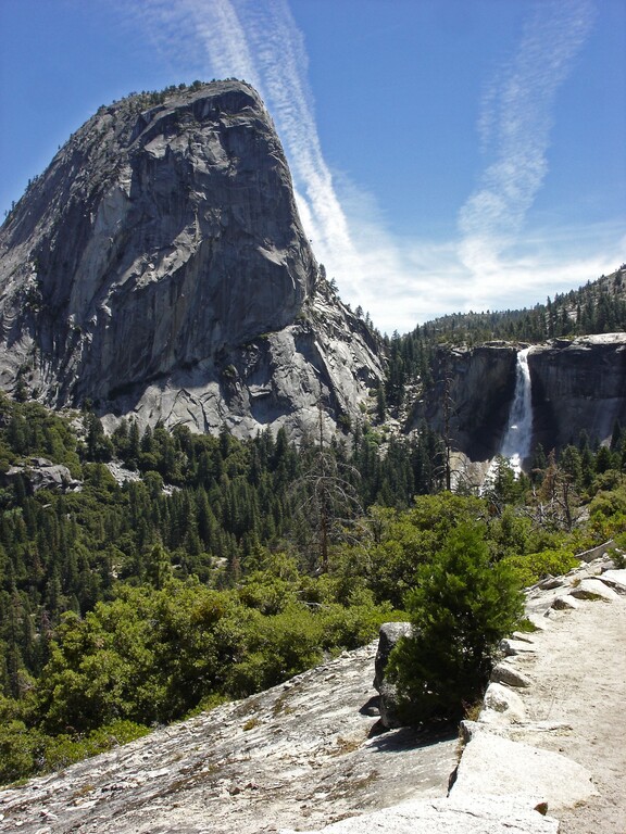 Weg Richtung Nevada Fall