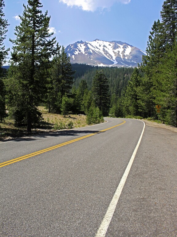 Lassen Volcanic_Lassen Highway
