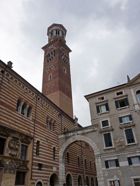 Verona_Piazza dei Signori