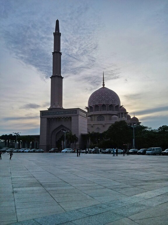 © ziegler.world Putra Jaya