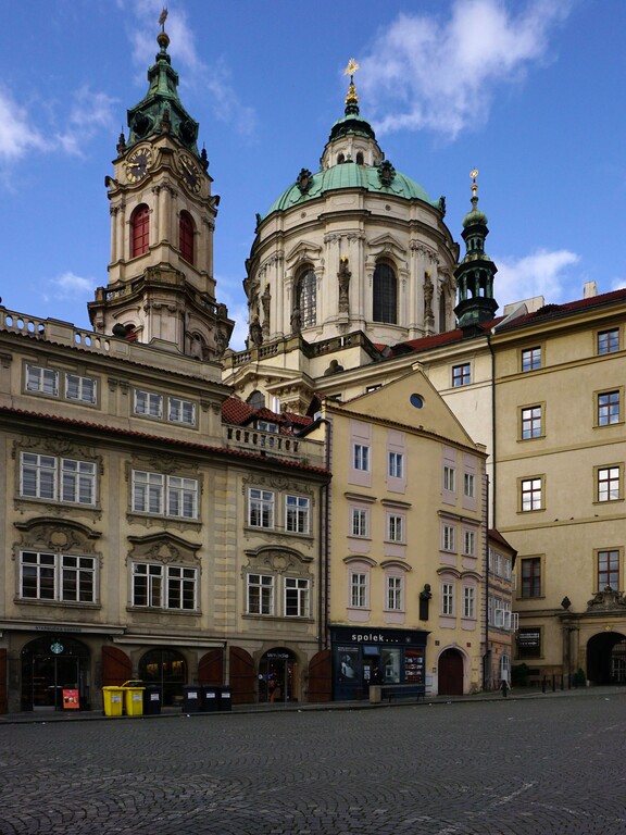 Malostranske namesti